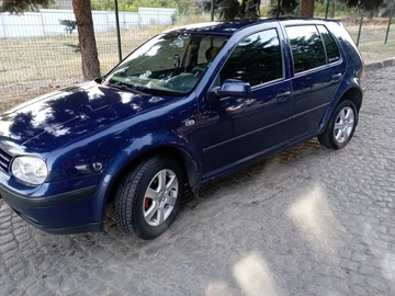 Авто Volkswagen Golf 2000 № 8000429