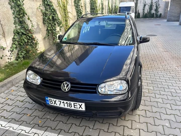 Авто Volkswagen Golf 2000 № 8000439