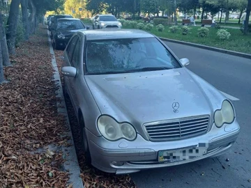 Авто Mercedes C Серия 2004 № 8000527