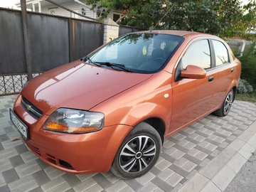 Авто Chevrolet Aveo 2005 № 8000752