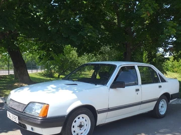 Авто Opel Rekord 1985 № 8000795