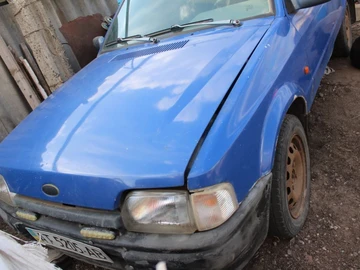 Авто Ford Orion 1987 № 8000869