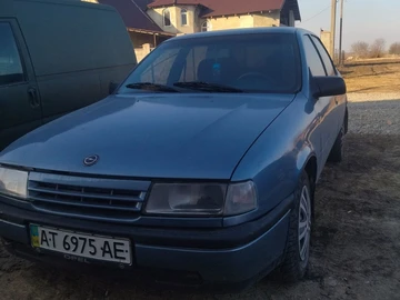 Авто Opel Vectra 1989 № 8000876