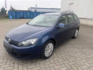 Авто Volkswagen Golf 2010 № 8000975