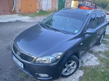 Авто KIA Cee X27 D 2009 № 8001059