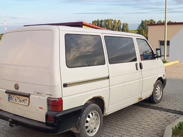Авто Volkswagen Transporter 1999 № 8001203
