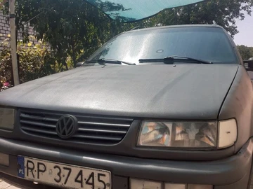 Авто Volkswagen Passat Variant 1994 № 8001351