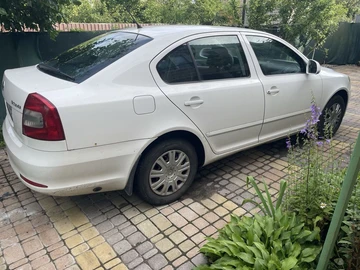 Авто Skoda Octavia 2010 № 8001354