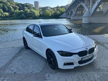 Авто BMW 3 Серия 2015 № 8001369