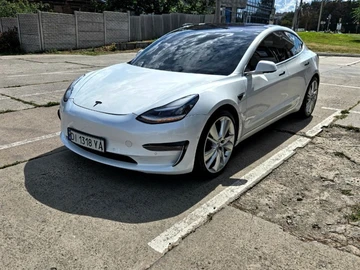 Авто Tesla Model 3 2018 № 8001387