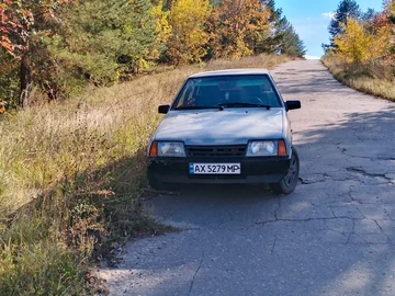 Авто ВАЗ 2109 2002 № 8001399