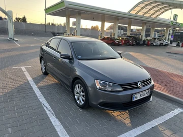 Авто Volkswagen Jetta 2012 № 8001621