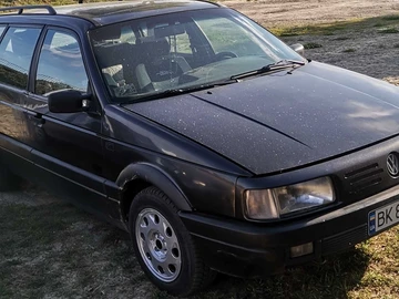 Авто Volkswagen Passat Variant 1990 № 8001641