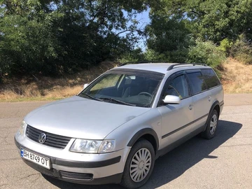 Авто Volkswagen Passat Variant 1999 № 8001680