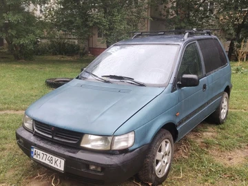 Авто Mitsubishi Space Runner 1992 № 8001858