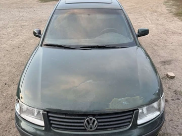 Авто Volkswagen Passat Sedan 1998 № 8002104