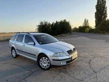 Авто Skoda Octavia 2005 № 8002182