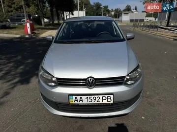 Авто Volkswagen Polo 2011 № 8002264