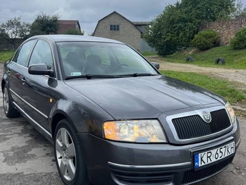 Авто Skoda Superb 2005 № 8002738