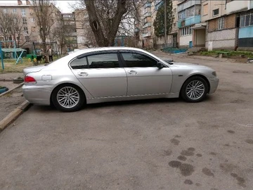 Авто BMW 7 Серия 2002 № 8003033