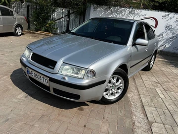 Авто Skoda Octavia 2000 № 8003065