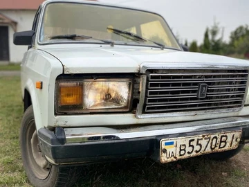 Авто ВАЗ 2107 1987 № 8003314