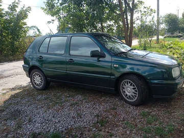 Авто Volkswagen Golf 1996 № 8003480