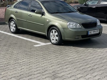Авто Chevrolet Lacetti 2004 № 8003525