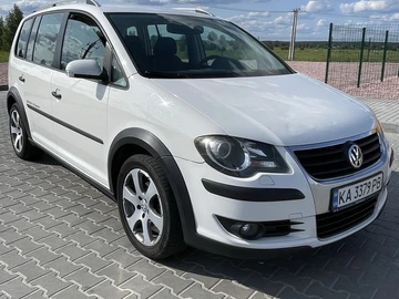 Авто Volkswagen Touran 2008 № 8003557