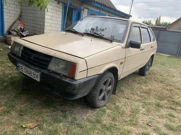 Авто ВАЗ 2109 1989 № 8003707