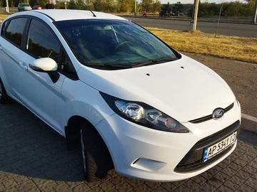 Авто Ford Fiesta 2010 № 8003717