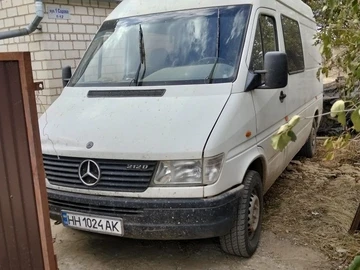 Авто Mercedes Mb 1999 № 8003767