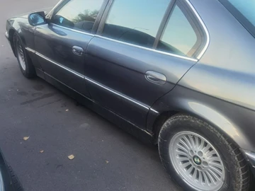 Авто BMW 7 Серия 1997 № 8003992