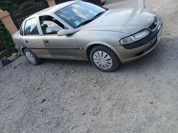 Авто Opel Vectra 2000 № 8004111
