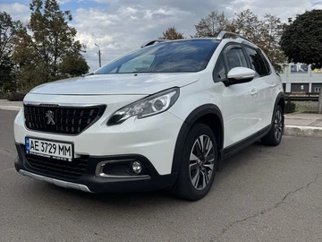 Авто Peugeot 2008 2017 № 8004127