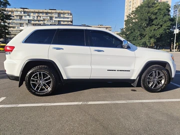 Авто Jeep Grand Cherokee 2018 № 8004143