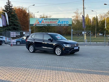 Авто Volkswagen Tiguan 2017 № 8004357