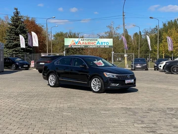 Авто Volkswagen Passat Sedan 2018 № 8004430