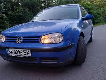 Авто Volkswagen Golf 1999 № 8004511