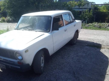Авто ВАЗ 2101 1975 № 8004519