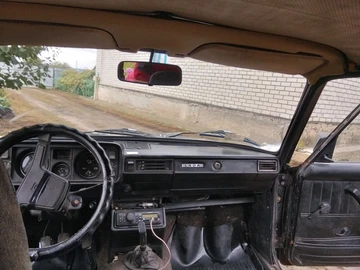 Авто ВАЗ 2105 1993 № 8004577