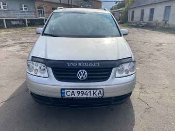 Авто Volkswagen Touran 2005 № 8004895