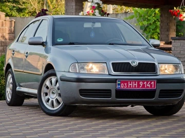 Авто Skoda Octavia 2004 № 8005051