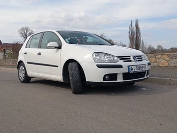 Авто Volkswagen Golf 2005 № 8005279