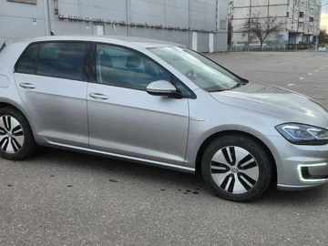 Авто Volkswagen Golf 2017 № 8005318