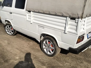 Авто Volkswagen Transporter 1984 № 8005719