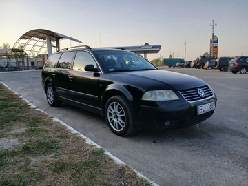 Авто Volkswagen Passat Variant 2003 № 8005775