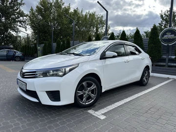 Авто Toyota Corolla 2013 № 8005805