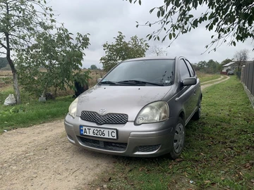 Авто Toyota Yaris 2004 № 8006069