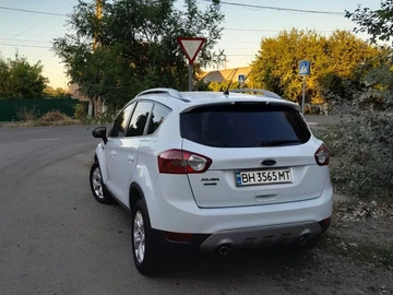 Авто Ford Kuga 2012 № 8006086